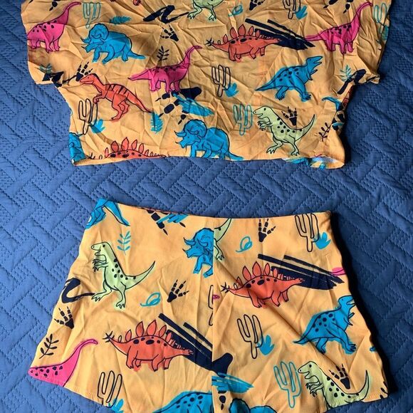Woman’s Dinosaur Short Set - Picture 7 of 8